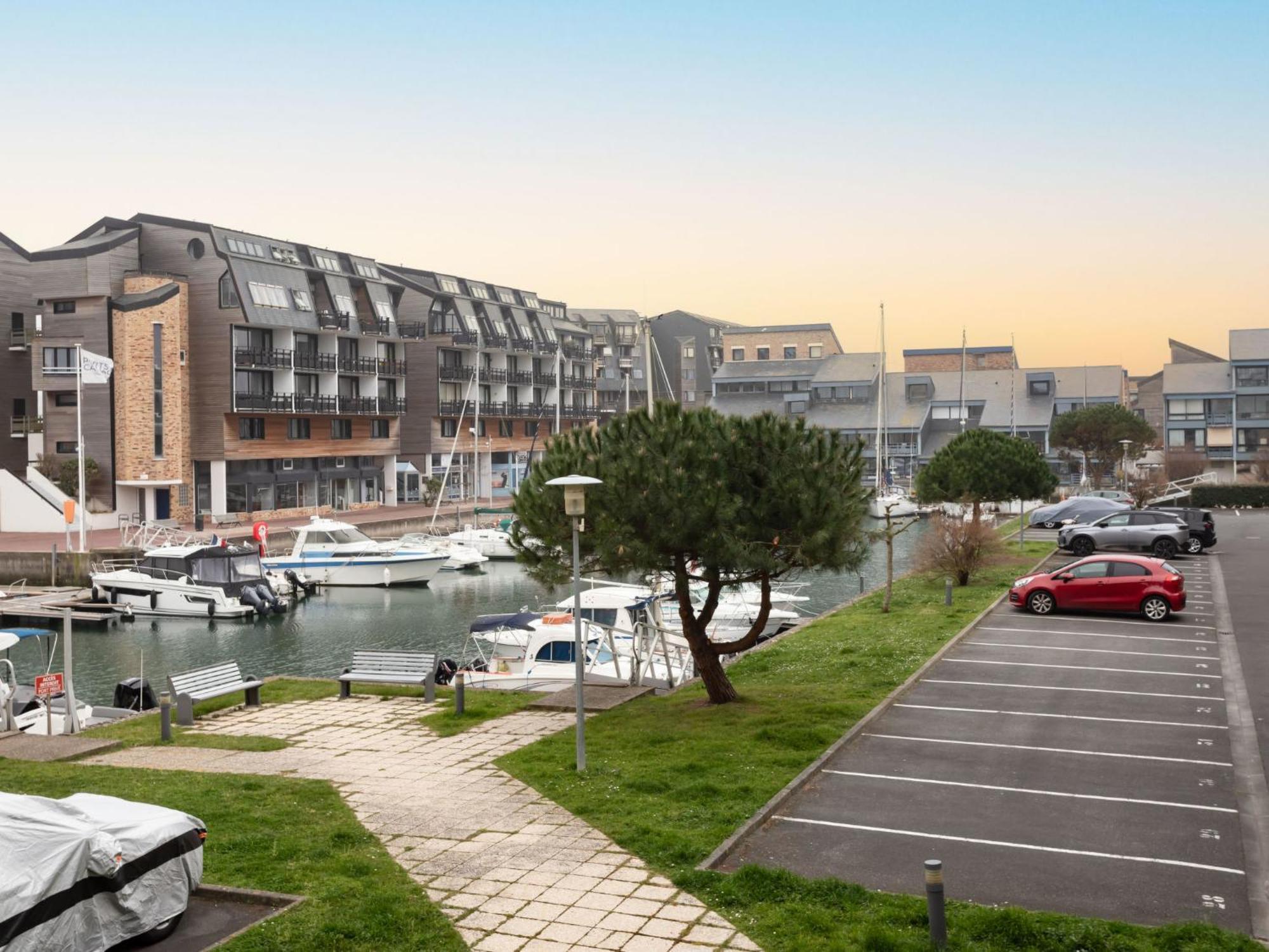 Apartment Blue Bay By Interhome Довил Екстериор снимка